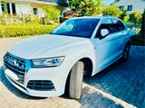 Audi Q5 50 TFSI e S tronic quattro sport sport - Audi Q5 Sport mit Hybrid-Antrieb (Benzin/Elektro)