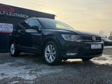 Volkswagen Tiguan Comfortline 1.5 BMT/Start-Stopp AUTOMATIK - Volkswagen Tiguan: Schwarz