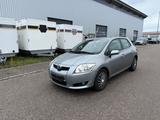 Toyota Auris 2,0-l-D-4D Club Club - Toyota Auris: Club