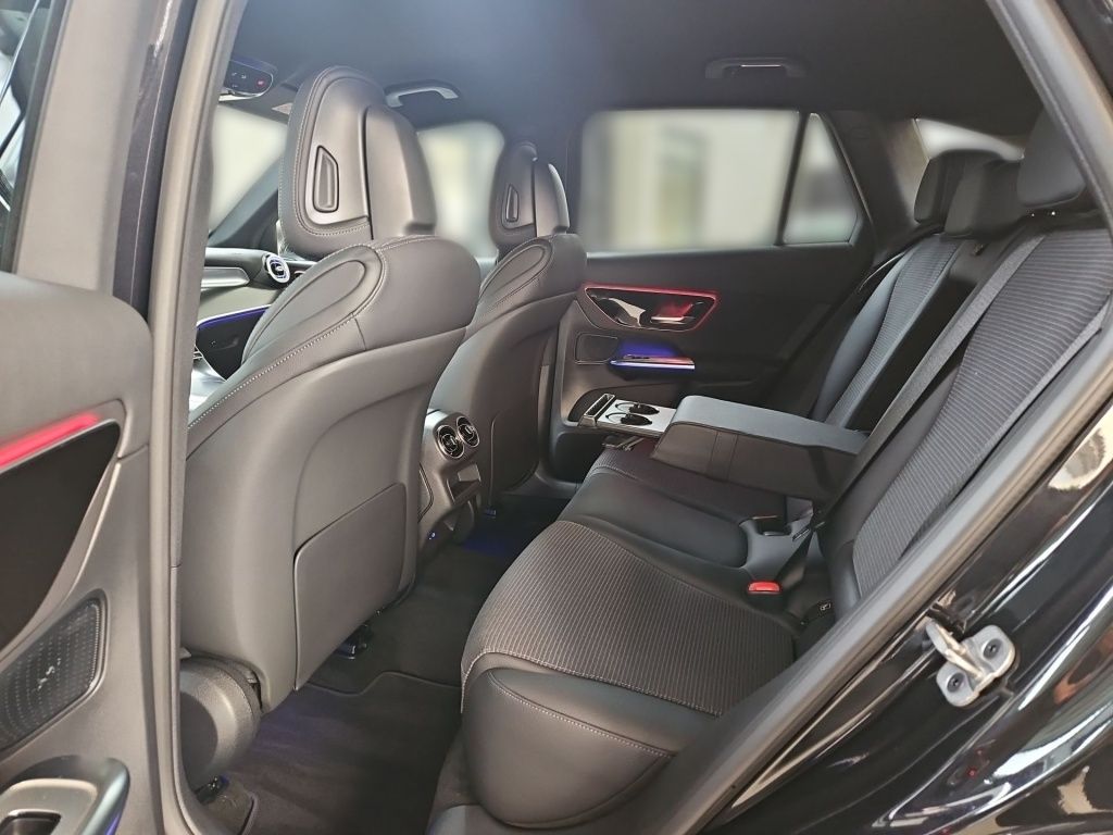 Fahrzeugabbildung Mercedes-Benz GLC 200 4MATIC +360+AHK+Winter+Akustikglas+LED+