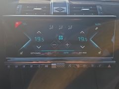 Fahrzeugabbildung DS Automobiles DS 7 Crossback E-Tense 225 Performance Line