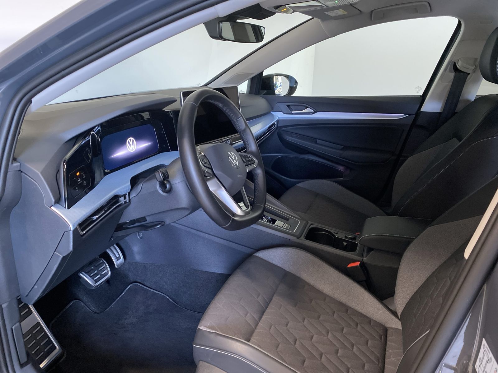 Volkswagen Golf VIII 2.0 TDI Goal DSG ACC LED Navi RFK App foto 5