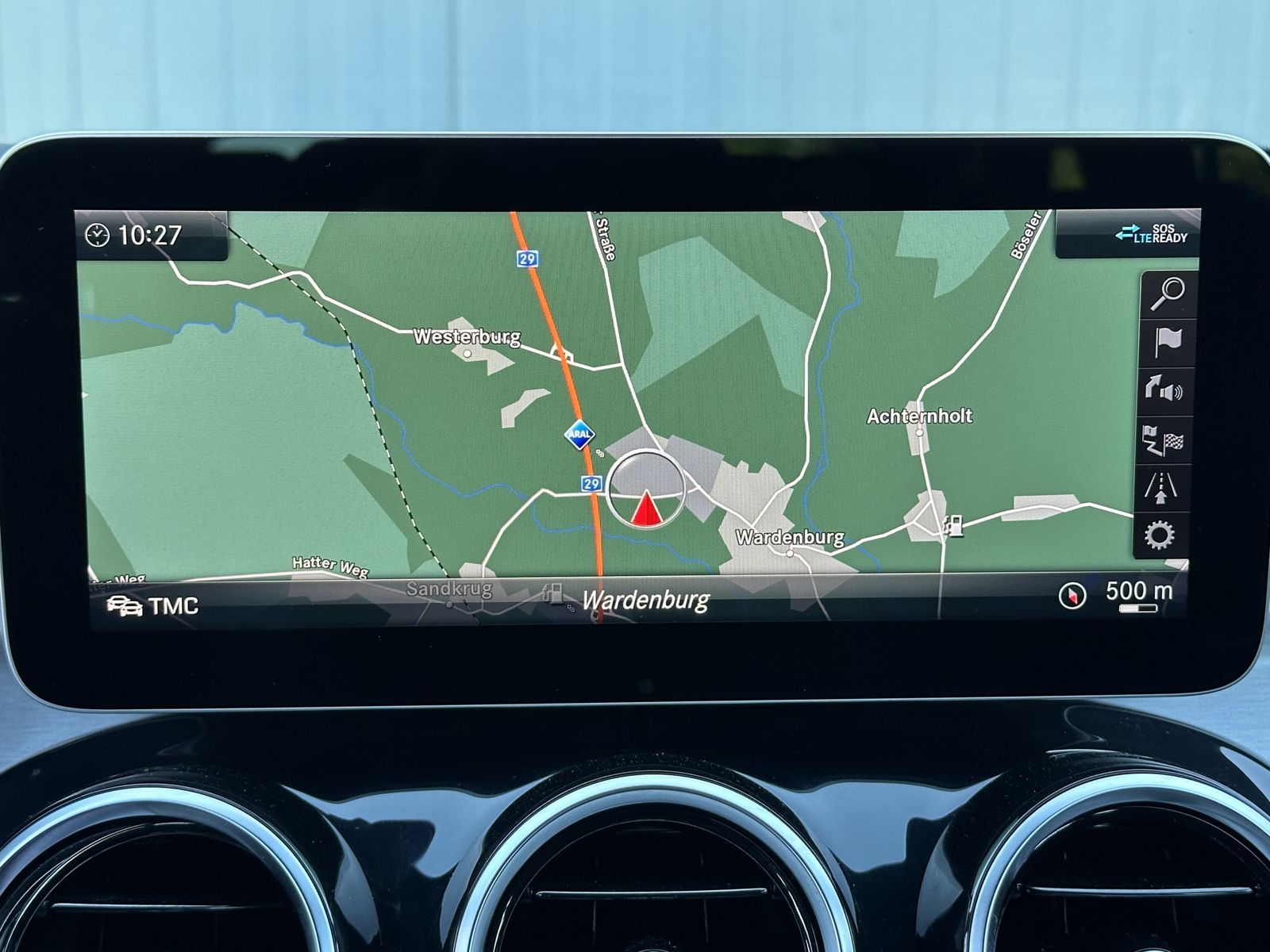 Fahrzeugabbildung Mercedes-Benz C 300d T AMG-Line NAV+LED+BURMESTER+VCOCKPIT+HUD