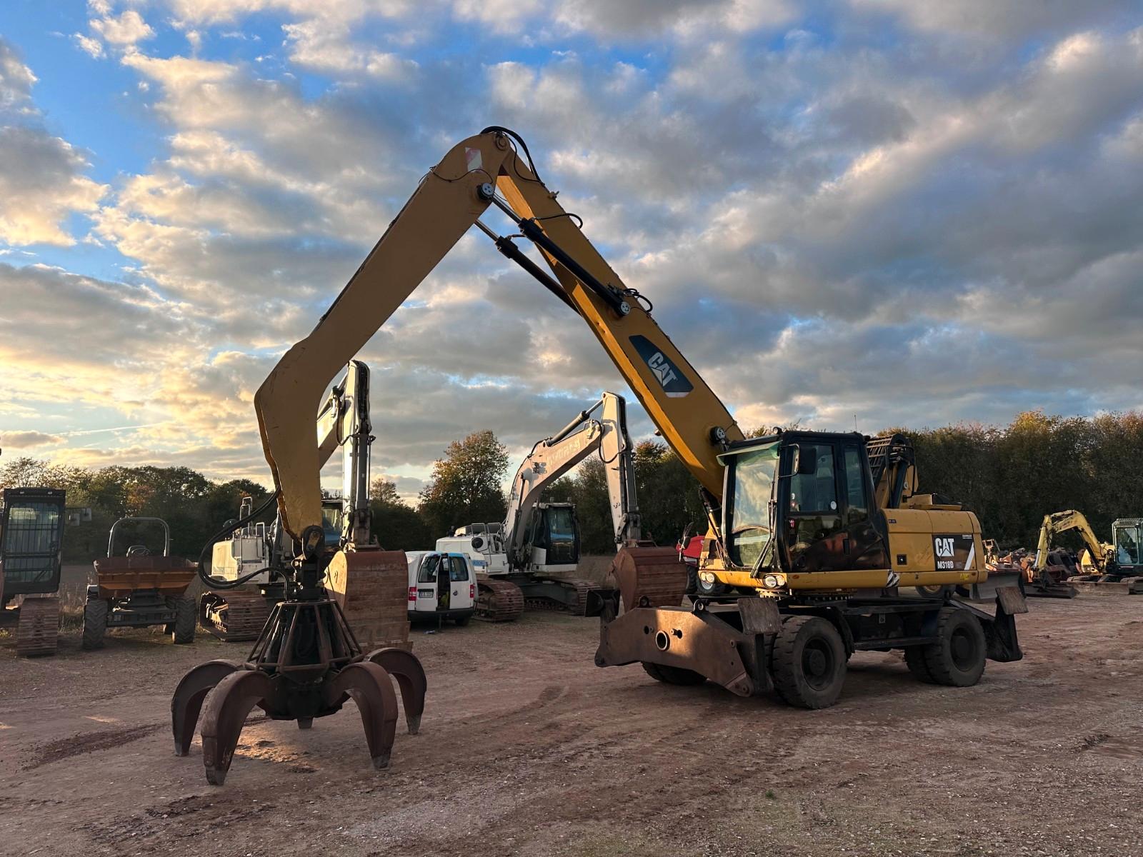 CAT M 318 MH mit Greifer Kein 3022 3026 320 322