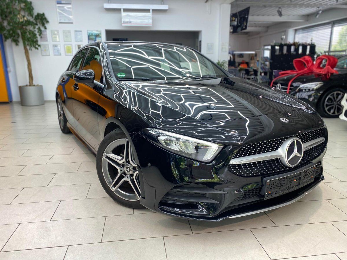 MERCEDES-BENZ A 180 AMG Line Automatik Navi RüFaKa Ambientebel