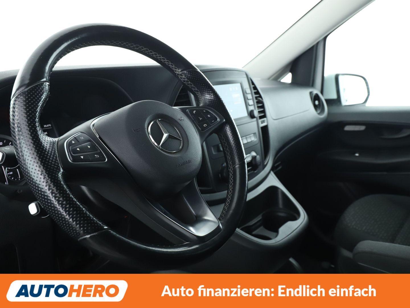 Mercedes-Benz Vito Tourer 124 CDI Pro 4x4 kompakt Aut.*NAVI*