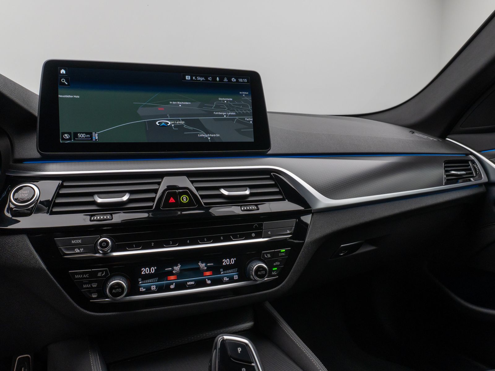 Fahrzeugabbildung BMW 530e xD M Sport Kamera HUD DAB HiFi ACC Komfort