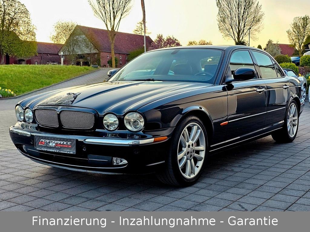 Jaguar XJR