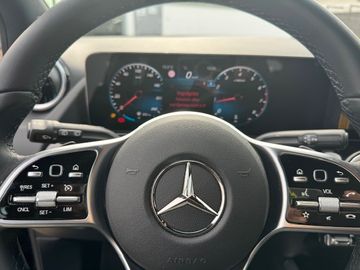 Mercedes-Benz B 180 Progressive*Navigation*Rückfahrkamera*