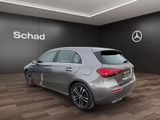 Mercedes-Benz A 180 PROGR+MBUX+PANO+LED+KAMERA+AMBI+ASSIST+SHZ - gebrauchte Mercedes-Benz A 180 aus dem Jahr 2023