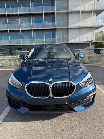 BMW BMW 116d Hatch Automatik 1. Hand