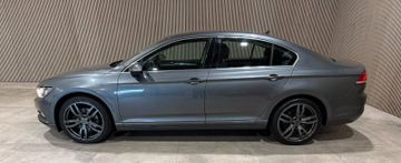 Volkswagen Passat - 3
