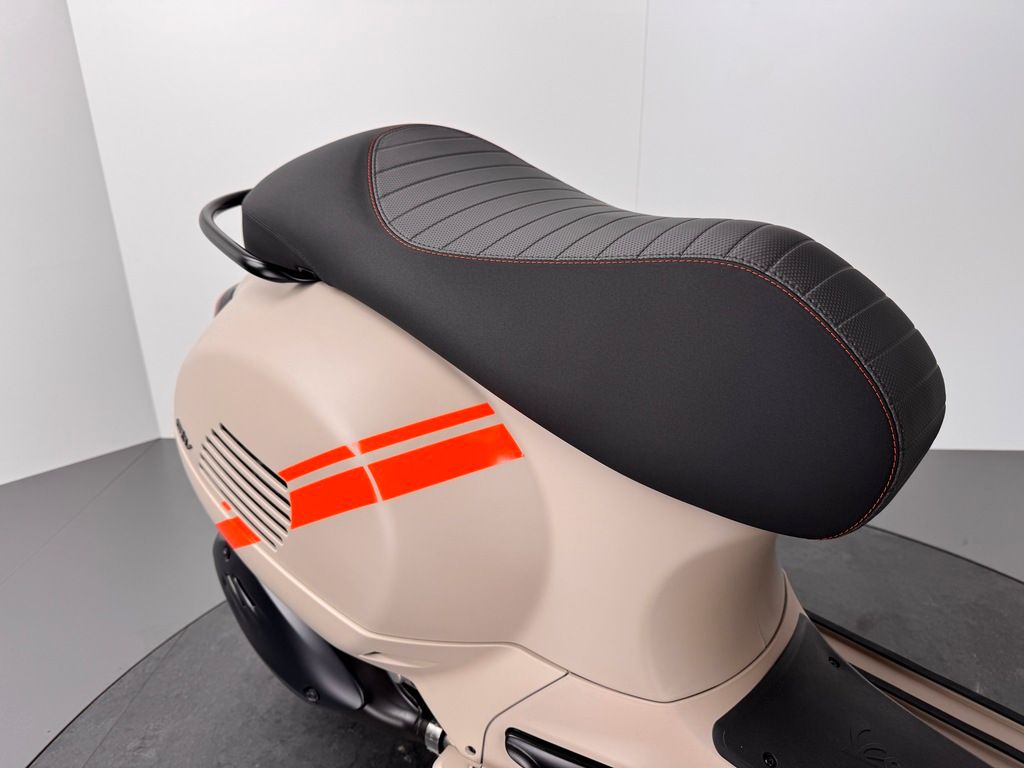 Fahrzeugabbildung Vespa GTV 300 *AKTIONSPREIS