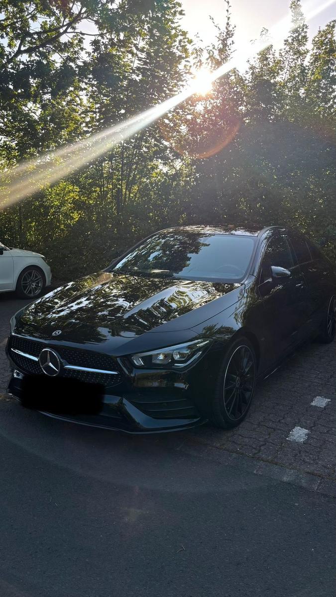Mercedes-Benz CLA 220