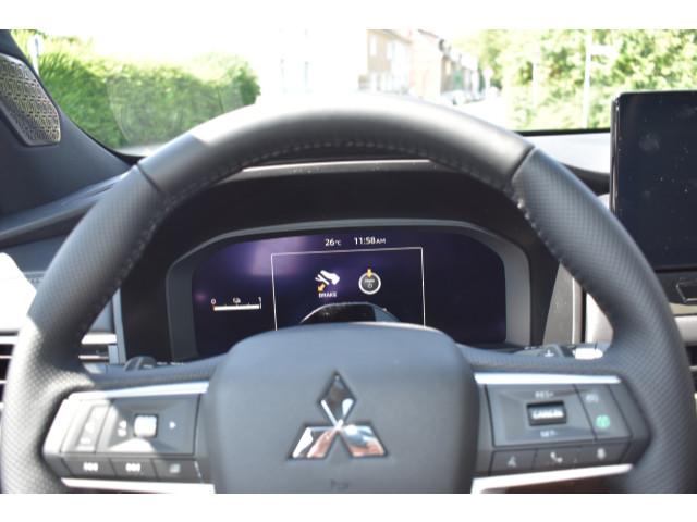 Mitsubishi Plug-In Hybrid Outlander 2.4 PHEV  Top Black