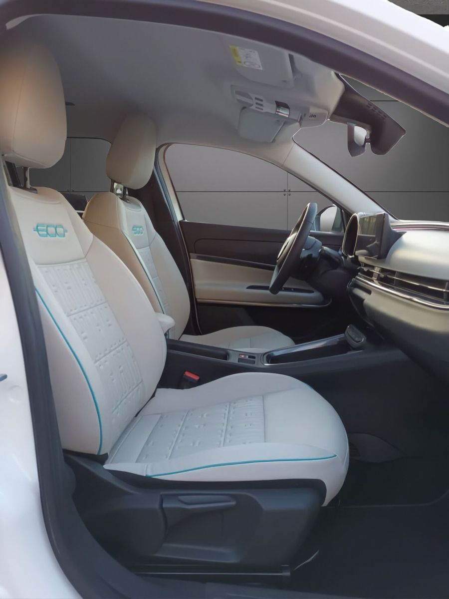Fiat 600 Hybrid 110 CV DCT MHEV La Prima imagem 3
