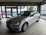 Mercedes-Benz E 220 CDI Elegance / Nur 87.TKM / Scheckheft / - gebrauchte Mercedes-Benz E 220 aus dem Jahr 2010