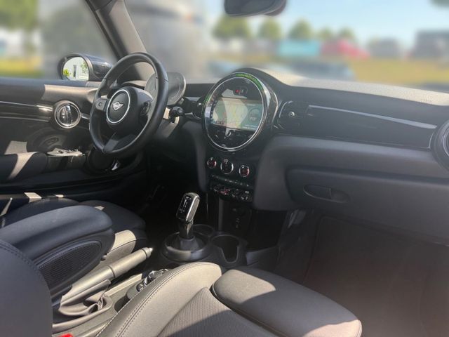 Cooper C Trim Digitales Cockpit SHZ CarPlay
