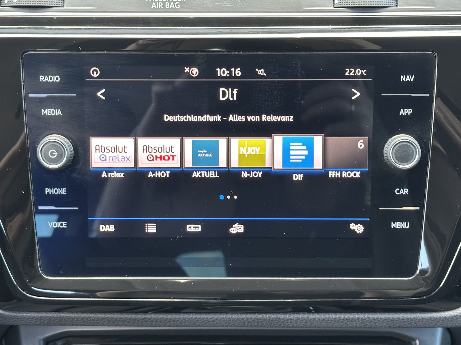 Fahrzeugabbildung Volkswagen Touran 2.0 TDI Highline NAV+LED+ACC+FAMILY-PAKET