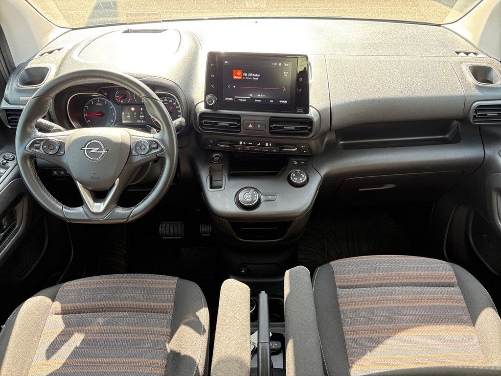 Fahrzeugabbildung Opel Combo Life E 1.5 Innovation