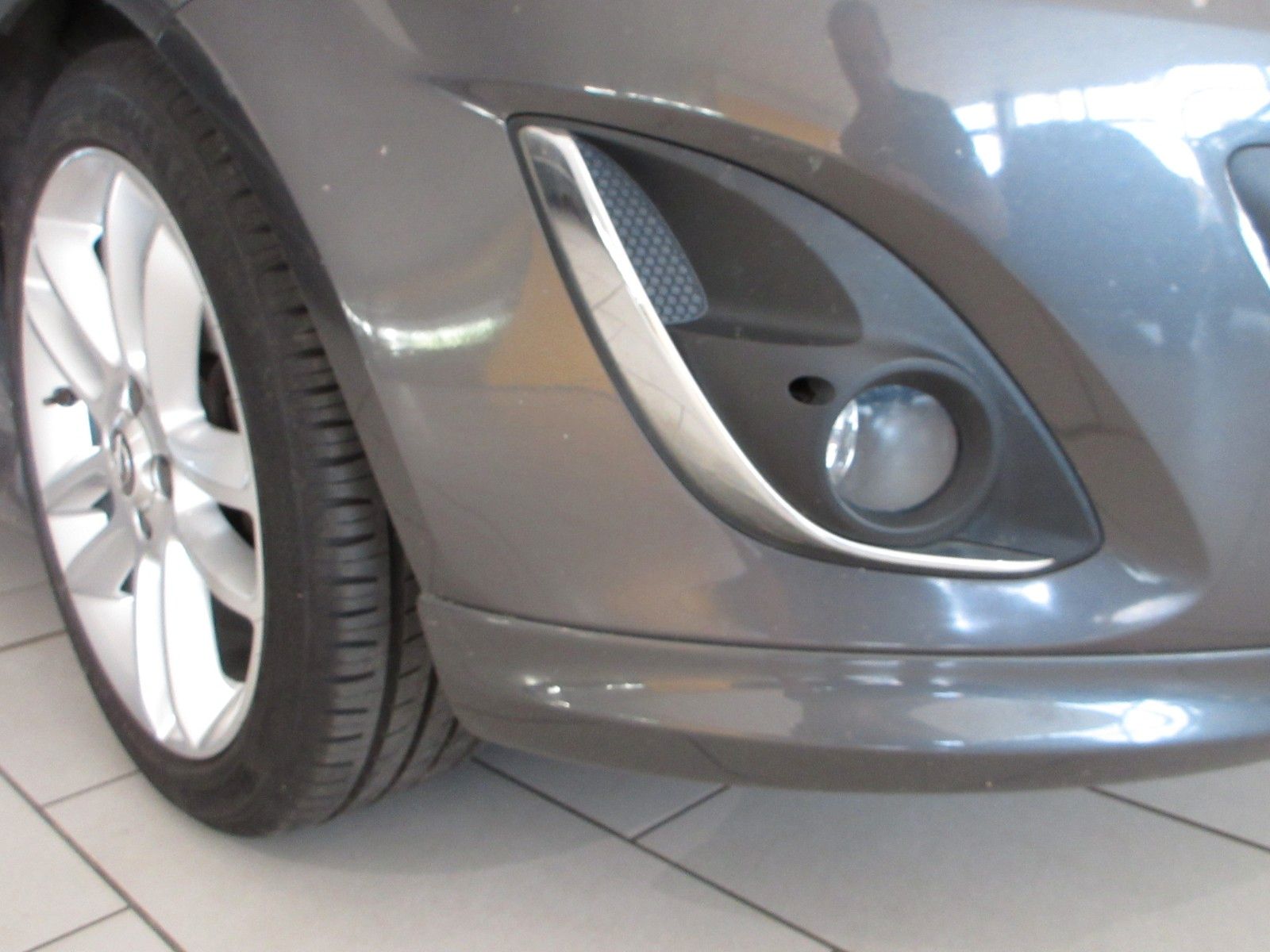 Fahrzeugabbildung Opel Corsa D Innovation 1.4 OPC/SHZ/LHZ/17"ALUPDC