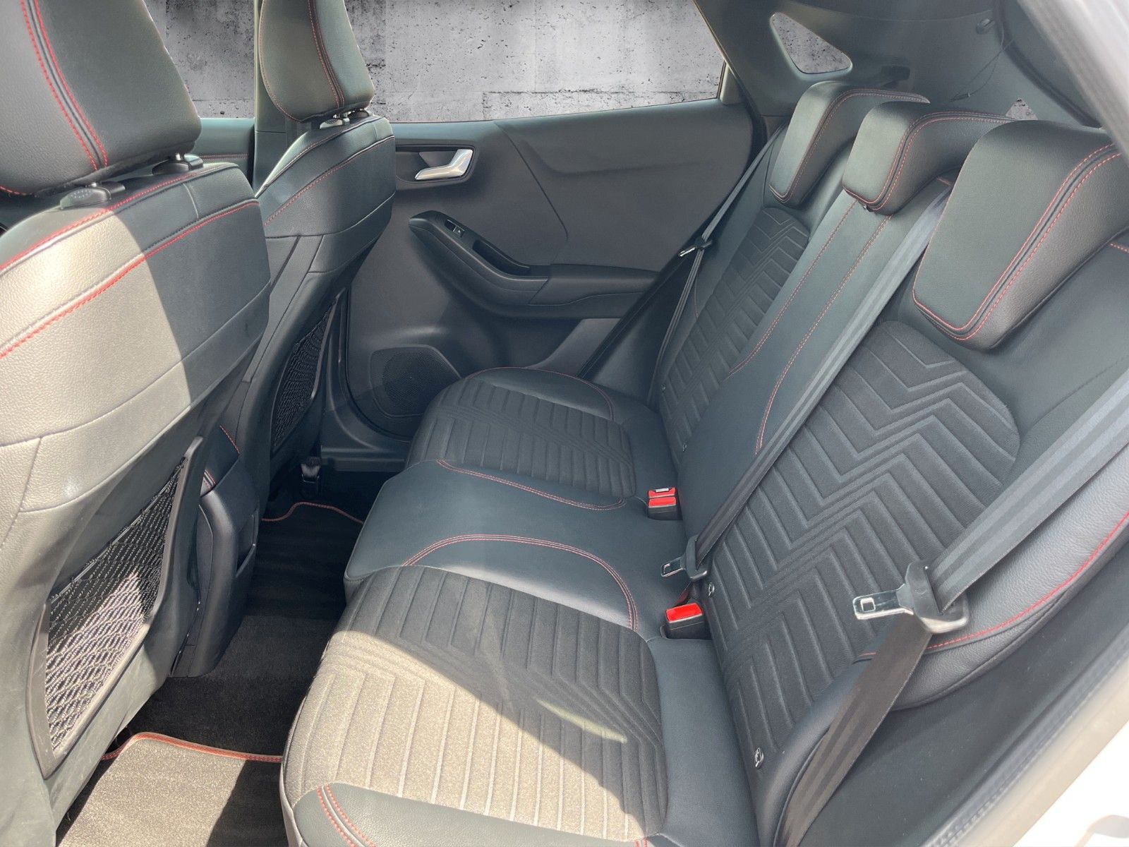Fahrzeugabbildung Ford Puma ST-Line