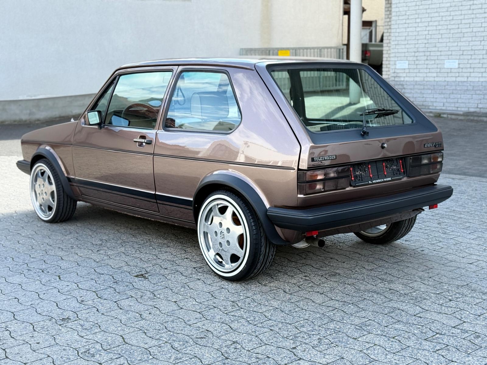 Volkswagen Golf 1 GTI PORSCHEFELGEN / RESTAURIERT