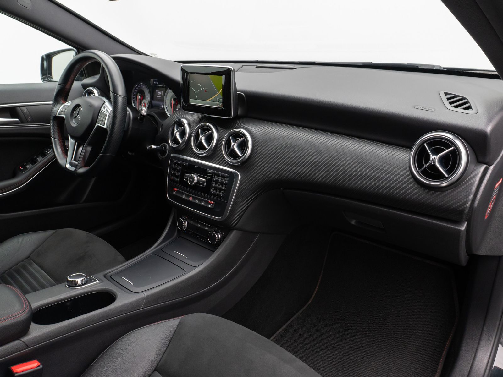 Fahrzeugabbildung Mercedes-Benz A 200 AMG Sport Kamera BiXenon Tempomat Alcantar