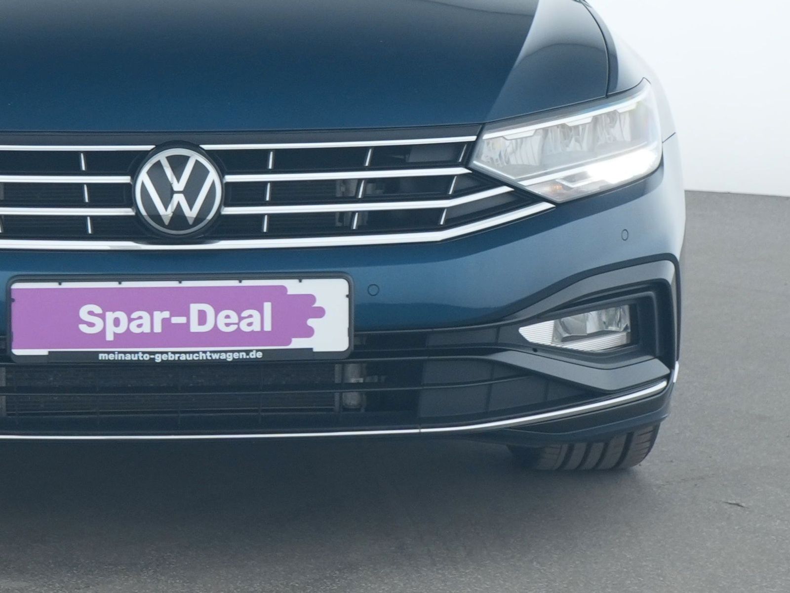 Volkswagen Passat R Line AHK|Navi|ACC|Kamera|Panorama|PDC foto 12