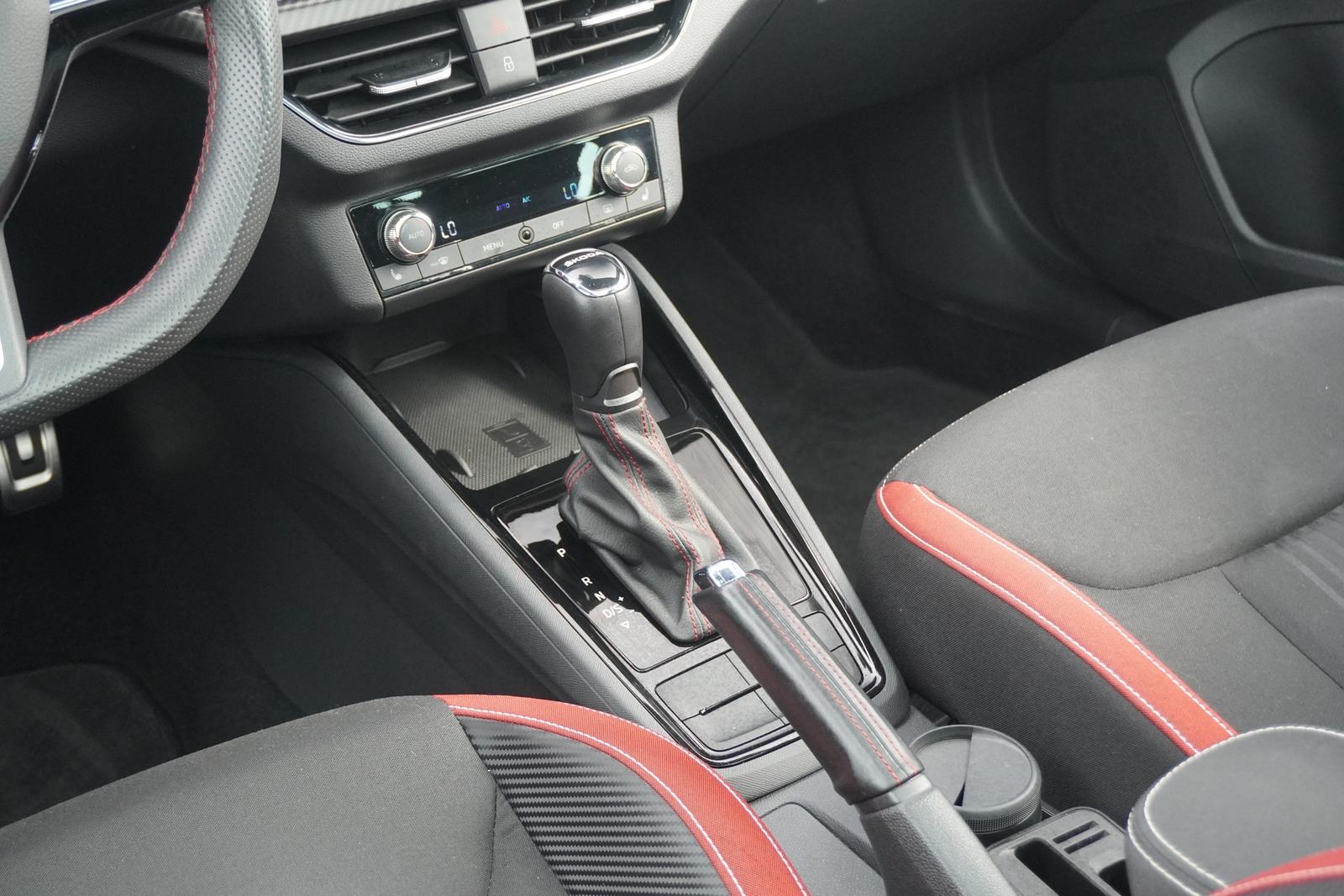 Skoda Kamiq 1.0 TSI DSG Monte Carlo LED Navi Panorama