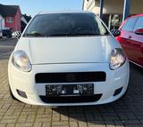 Fiat Grande Punto 1.2 8V Basis  Klima Navi PDC - gebrauchte Fiat Grande Punto aus dem Jahr 2011