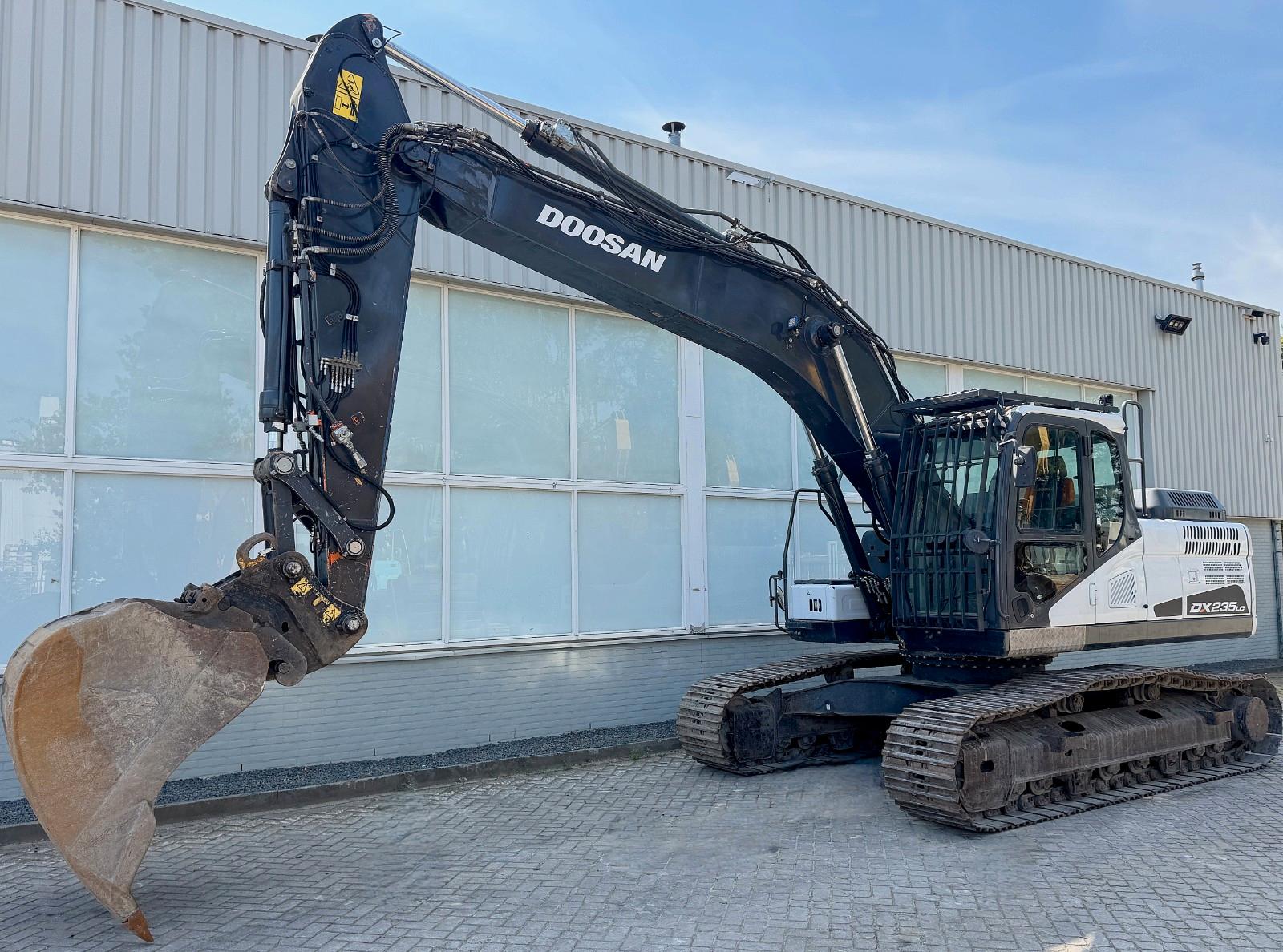Doosan DX235LC-5   2018