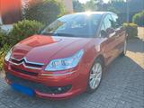 Citroën Pkw Citroen C4 Exclusive 2.0 16V 136PS rot... - Citroën C4 Exclusive mit Benzin-Antrieb