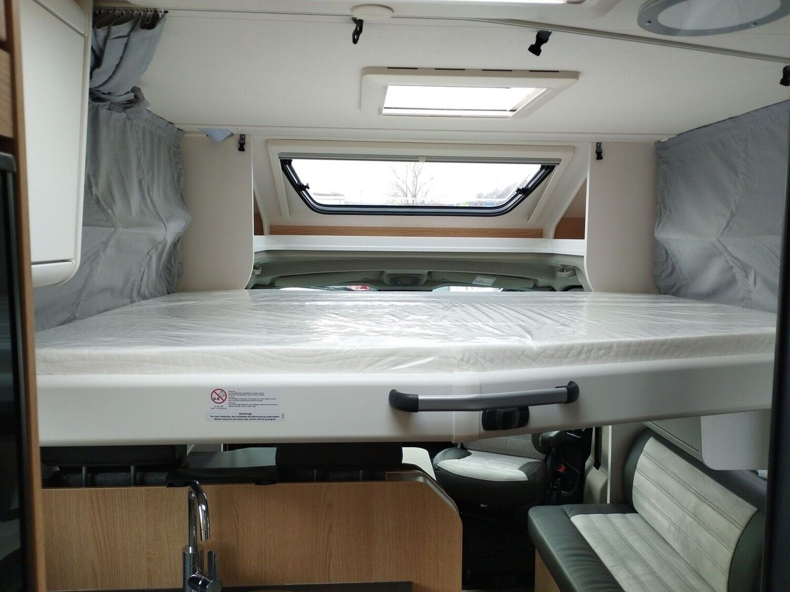 Fahrzeugabbildung Sunlight Adventure T 67 Automatik, Dörr Edition, TV