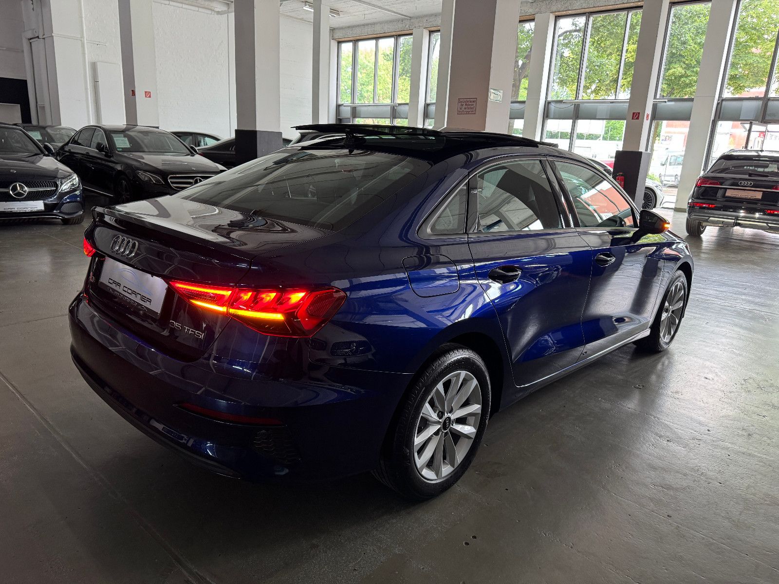 Fahrzeugabbildung Audi A3 Limousine S-LINE RS3 S-SITZE PANO VIRTUAL LED