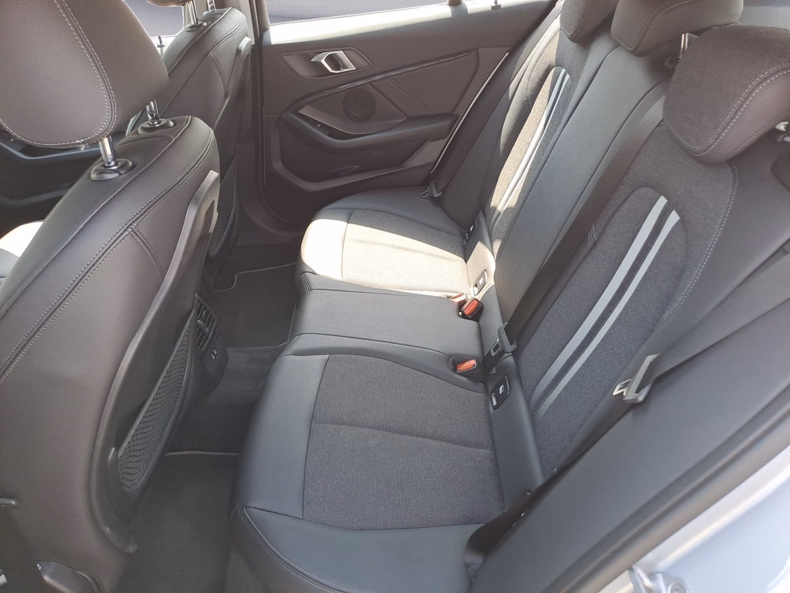 BMW 118 i Sport Line Navi / Head-Up / Sportsitze, миниатюра 14
