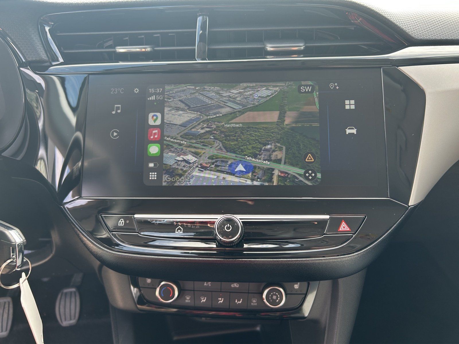 Fahrzeugabbildung Opel Corsa Edition 1,2 LED/KAMERA/SHZ/GRA/LANE/