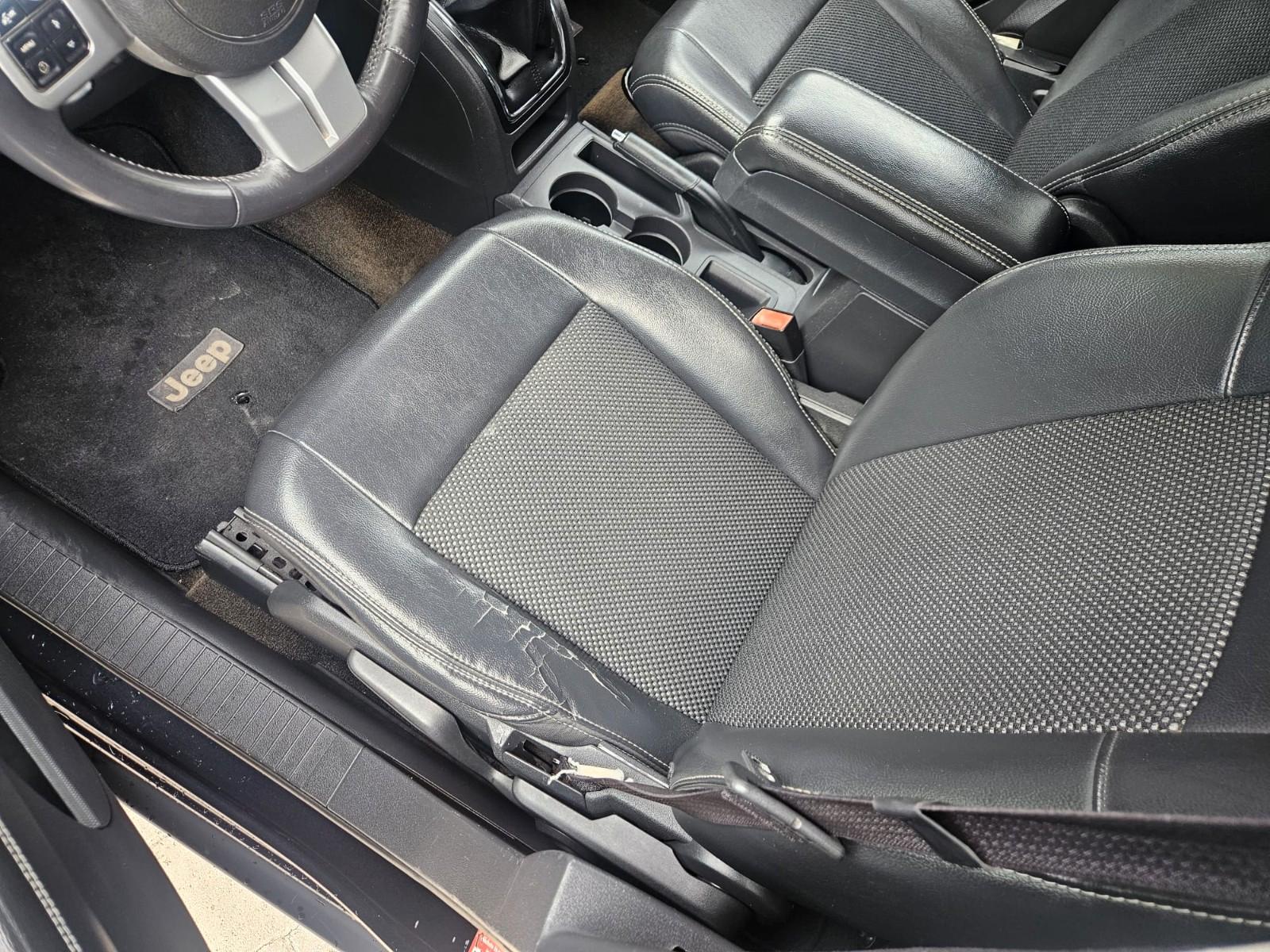 Jeep Compass 2013 — photo 12