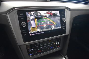 Volkswagen Passat - 10