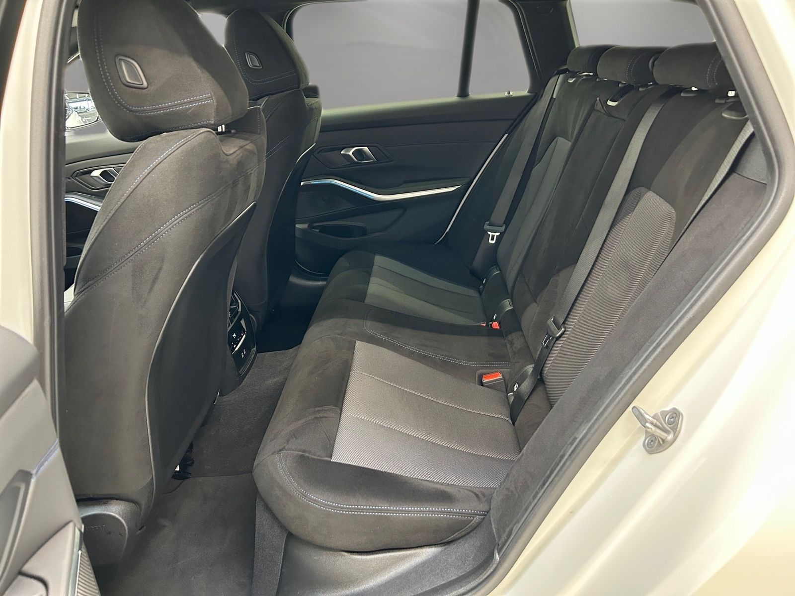 BMW 320 - Bild 13