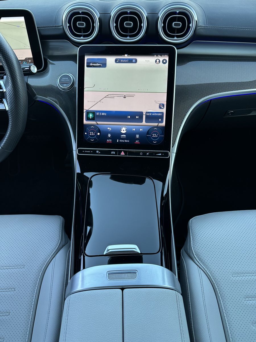 Fahrzeugabbildung Mercedes-Benz C 300d T AMG-Line NAV+LED+DISTRONIC+AHK+19ZO+1HD