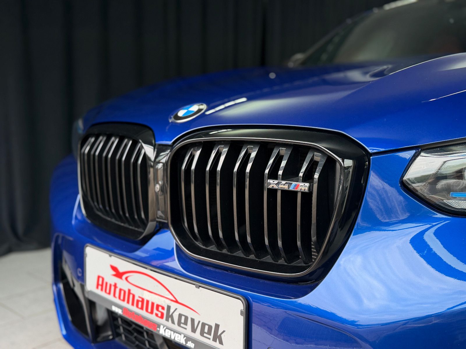 Fahrzeugabbildung BMW X4 M Competition |CARBON|H/K|LASER|HuD