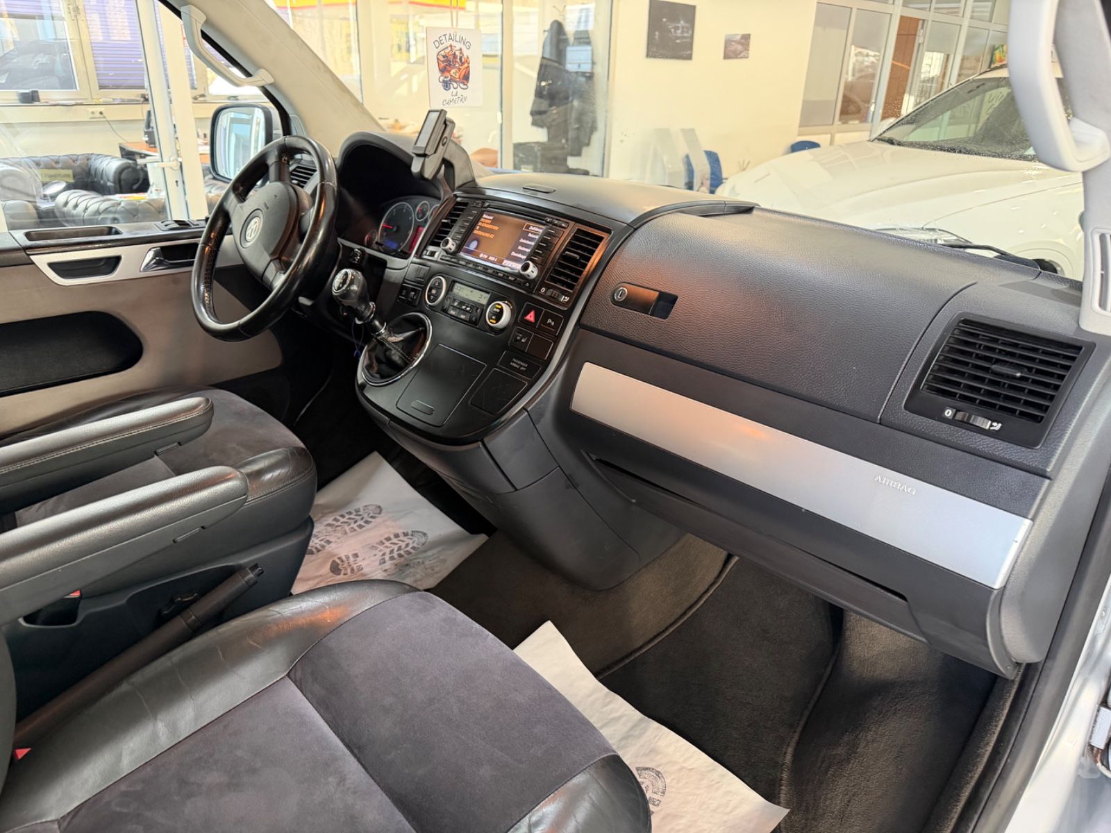 Fahrzeugabbildung Volkswagen T5 Multivan United
