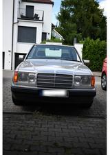 Mercedes-Benz E-Klasse 260 W124 | TÜV | H-Kennzeichen - scheckheftgepflegte Mercedes E 260