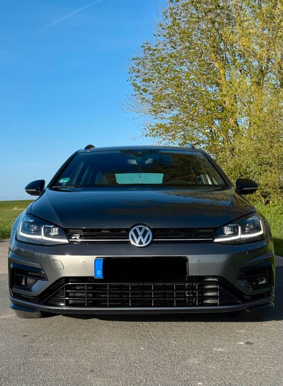 Image of Volkswagen Golf