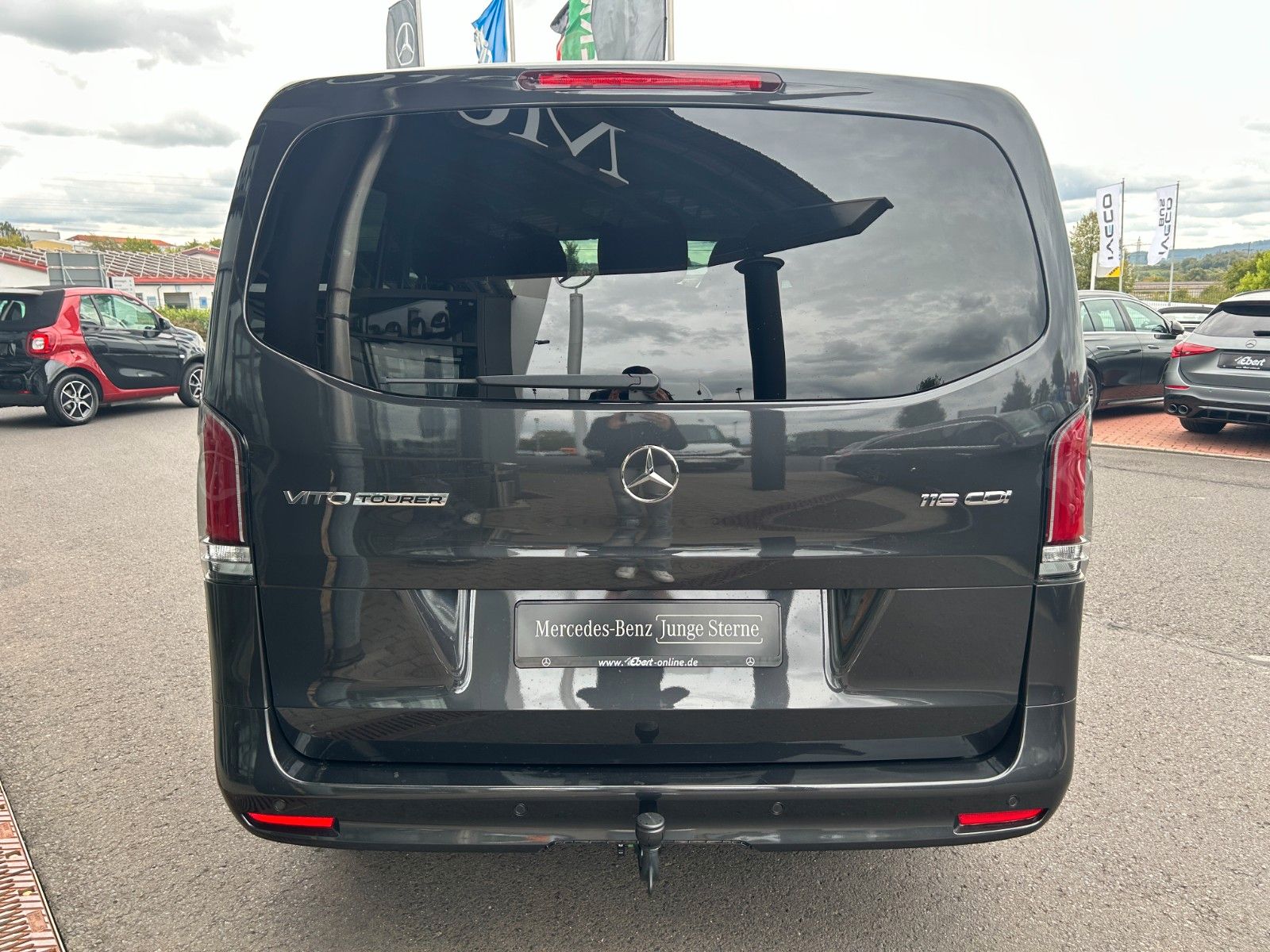 Fahrzeugabbildung Mercedes-Benz Vito 116 CDI Tourer Select 9G AHK2,5to LED