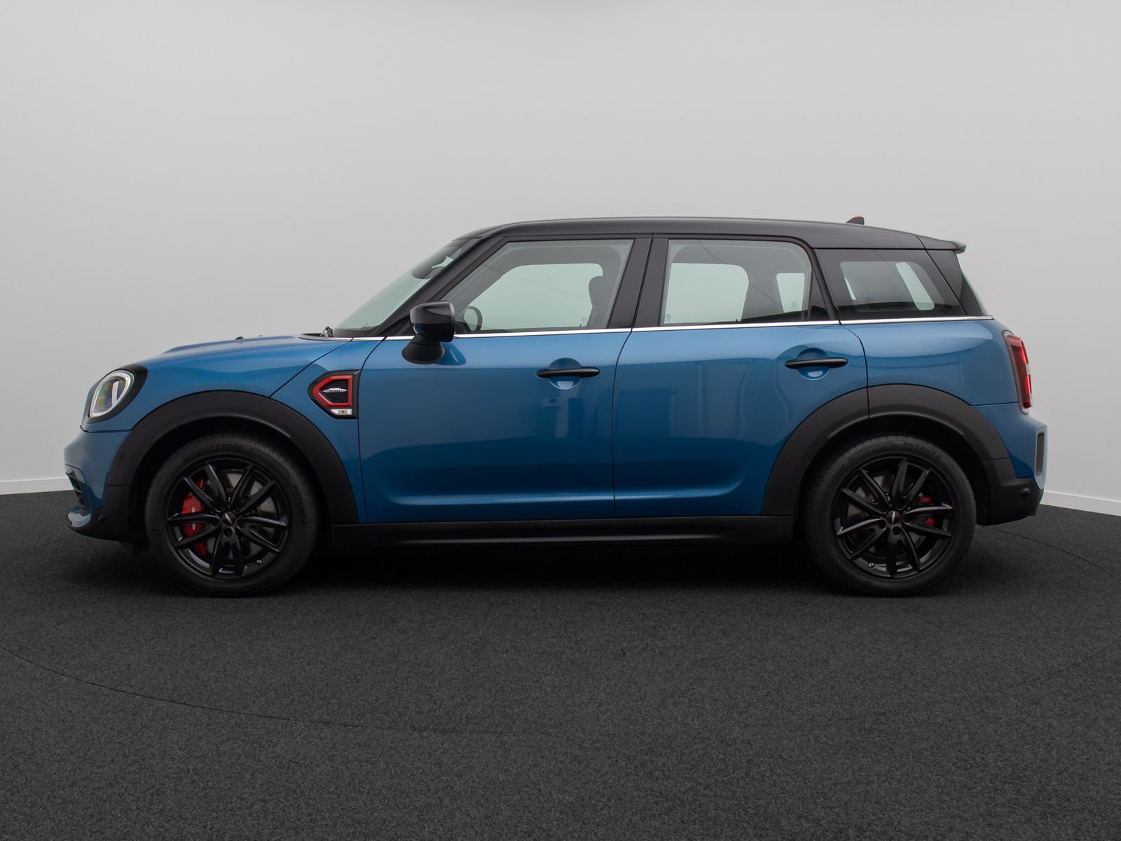 Fahrzeugabbildung MINI John Cooper Works Countryman ALL4 HUD H/K Voll