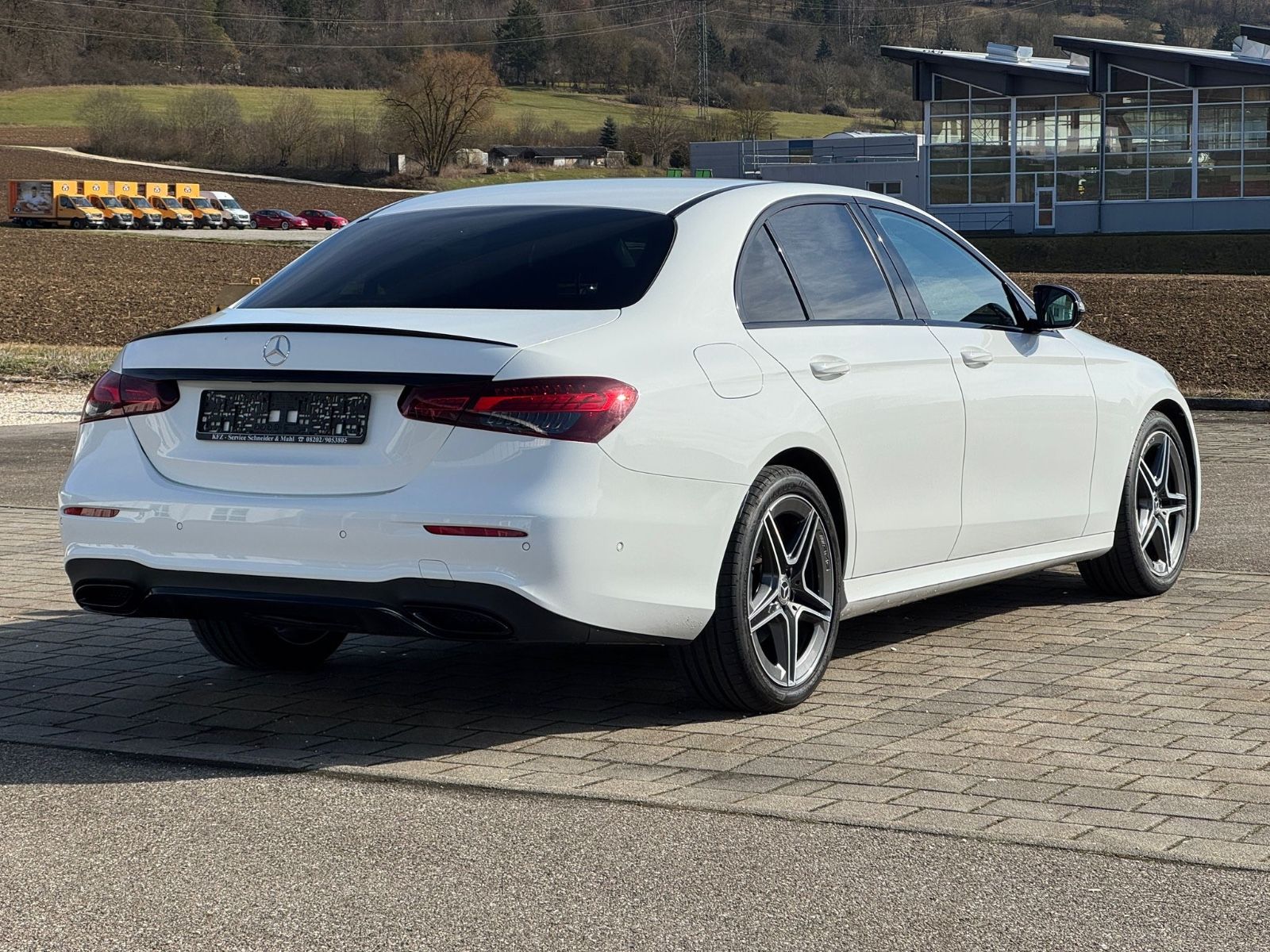 Mercedes-Benz E 220 d Limousine AMG Night-Edition Tüv/Au Neu foto 4