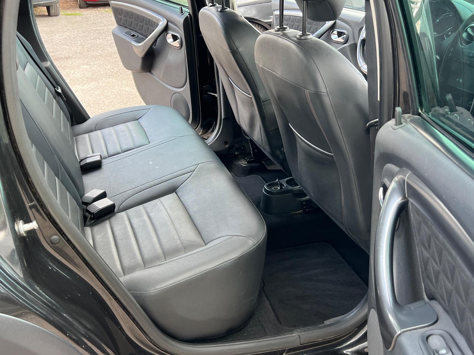 Dacia Duster 2014 — photo 14
