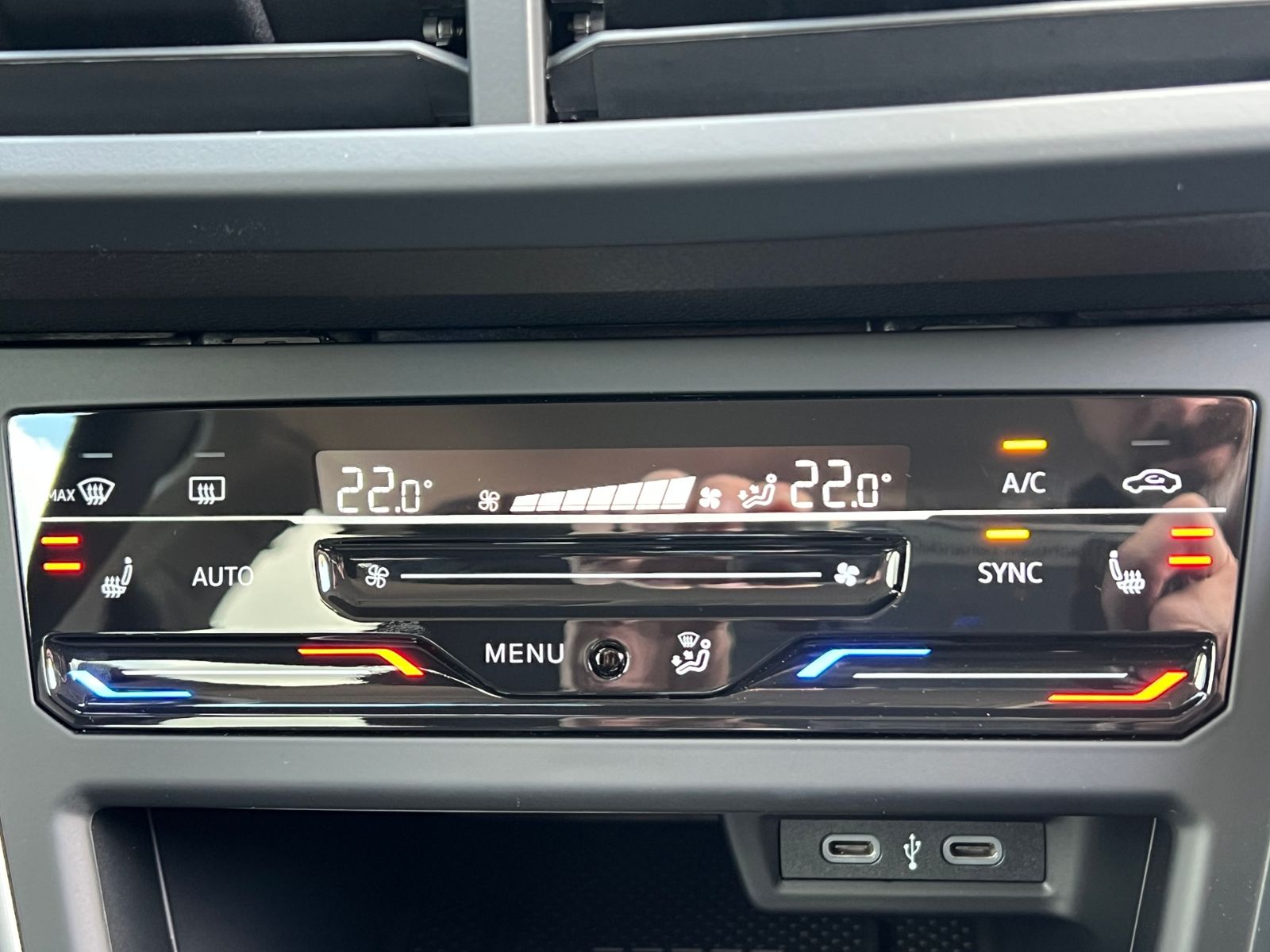 Fahrzeugabbildung Volkswagen Taigo Life 1.0 TSI DSG *IQ.Light, Ready2Discover